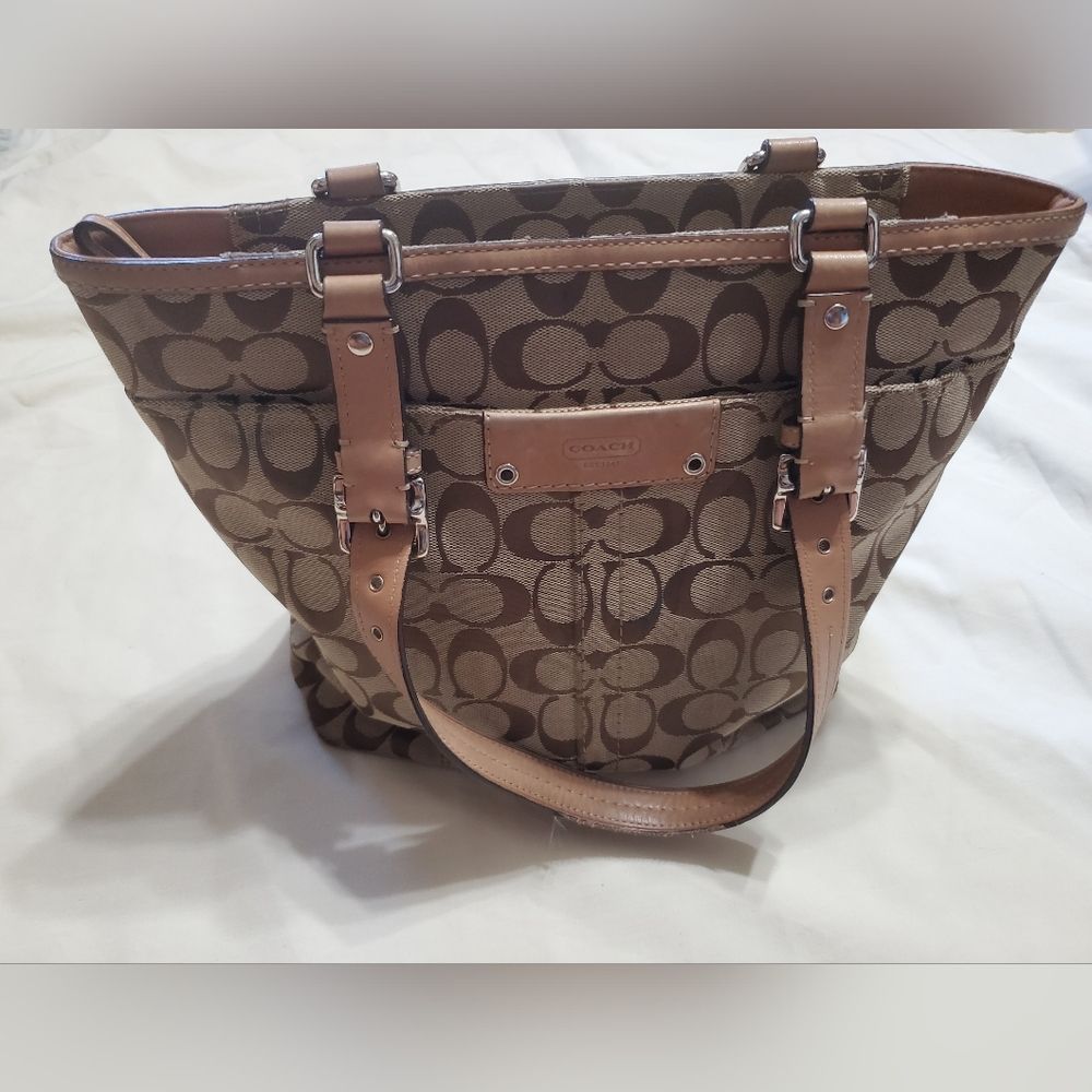Coach Medium Large Tote Purse